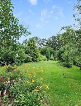 Liebevolles Einfamilienhaus mit weitläufigem Grundstück in zentraler Lage von Bad Oldesloe! - Bad Oldesloe