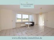 Traumhafte Aussicht aus dem Wohnzimmer: Helle 4-Zimmer-Wohnung mit Balkon + 2 Garagen... - Wolfenbüttel