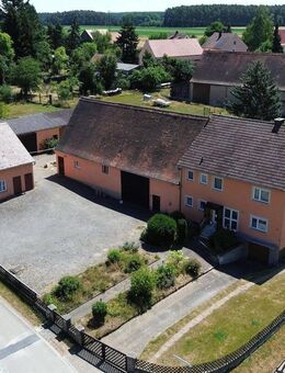Vielseitiges Mehrgenerationenhaus mit großem Grundstück und Nebengebäuden - Windsbach