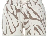 LASCANA Relaxshorts mit seitlichen Taschen und Logostickerei, Loungewear