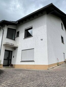 Top-Gelegenheit! Zweifamilienhaus mit großem Grundstück in Hochstetten-Dhaun zu verkaufen. - Hochstetten-Dhaun