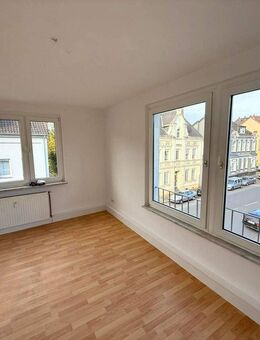 Großzügige 3,5-Zimmer-Wohnung | ca. 70 m² | frisch renoviert | zentrale Lage - Gelsenkirchen