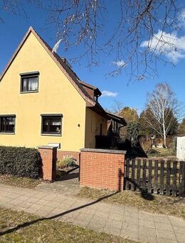 Charmantes Einfamilienhaus mit Ausbaupotential in Schulzendorf - Schulzendorf