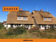 Reetdach-Domizil in bester, strandnaher Lage - Wenningstedt-Braderup (Sylt)