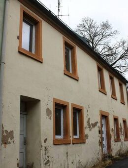 Einfamilienhaus mit Restfertigstellungsbedarf in ruhiger und zentraler Lage !!! - Selb