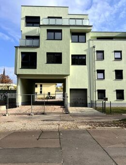 Exklusive Eigentumswohnung inkl. sehr hochwertiger Einbauküche und großem Balkon, optional Stellplatz - Halle (Saale)