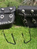 Lederpacktaschen für Harley Davidson mit Nieten von Softail in 59174