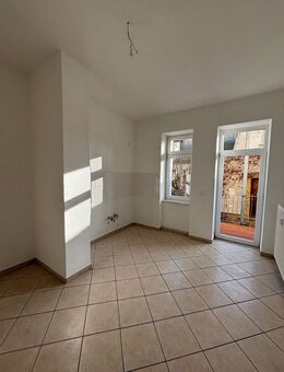 helle 2-Zimmerwohnung mit Balkon in Lindenau - Leipzig