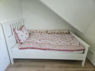 Schönes IKEA Hemnes Bett 140 x 200 cm weiß & 2 Lattenroste 80 €! TOP! - Sundern (Sauerland) Zentrum
