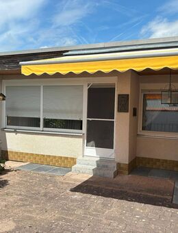 Geräumiges Atriumreihenhaus mit Wohnhof und Garage - Bad Windsheim