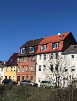 APOLDA - SANIERUNGSOBJEKT - Mehrfamilienhaus mit viel Potential durch Ausbaureserven, Nebengelaß, Garten und Zufahrt - Apolda