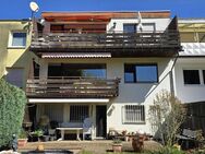 2-Familien-RMH mit jeweils 3 ZKB, Balkon nebst Garage in ruhiger Lage von Saarbrücken-Eschberg - Saarbrücken