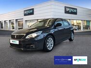 Peugeot 308, 1.2 130 Active (EURO 6d), Jahr 2020 - Hamburg