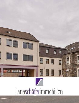 Bernkastel-Kues: Wohn- und Geschäftshaus mit 13 PKW-Stellplätzen - Bernkastel-Kues