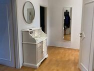 Gohlis* gepflegtes MFH* helle 2 Zimmer-DG-Wohnung *Tageslichtbad mit Wa + Du * Kamin* - Leipzig