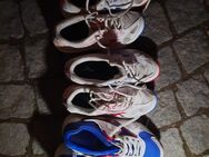 Verkaufe gut erhaltene Spikes und Sportschuhe Gr.36 bis 45 zu je 5 Eu plus 6 Eu Porto - Gotha