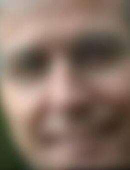 Pau*** - Frankfurt (Main)