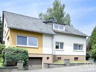 Großzügiges Einfamilienhaus mit sonnenverwöhntem Garten in Rennerod - Rennerod