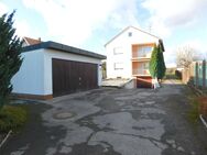 Geräumiges Zweifamilienhaus mit großem Grundstück - Bobingen
