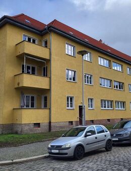 2 Zi Wohlfühlwohnung - Tageslichtbad mit Wanne und LED-Spots - Magdeburg