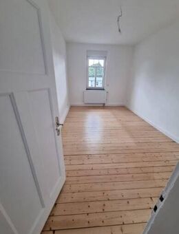 Komplett sanierte 4 Zimmer Wohnung mit 2 Bädern und EBK - Trier