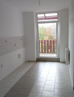 Zentrumsnahe 3-Raum-Wohnung mit Balkon - Reichenbach (Vogtland)