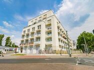 Großzügige 3-Zimmer-Wohnung mit drei sonnigen Balkonen, moderner Küche & Ankleideraum - Frankfurt (Main)