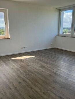 ++ Oldenburg in Holstein - schöne 3. Zimmer Wohnung ++ - Oldenburg (Holstein)