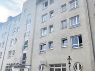 2-Raum-Wohnung mit Balkon am Wohnzimmer, offener Küchenbereich sowie innenliegendes Bad mit Wanne im Stadtzentrum! - Chemnitz