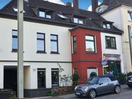 Ca. 7% Renditepotential! Modernisiertes Wohn-& Geschäftshaus. 140 m2 Ausbaureserve in Rellinghausen - Essen