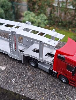 Siku 1:50/55-- LKW Zugmaschienen mit Sattelauflieger Sea Freight & noch andere Modelle s.Fotos - Meckenheim