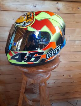 VERKAUFE VALENTINO ROSSI HELM - Kusel