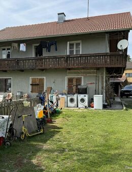 Renovierungsbedürftiges Einfamilienhaus auf Erbbaurechtsgrundstück - Reisbach