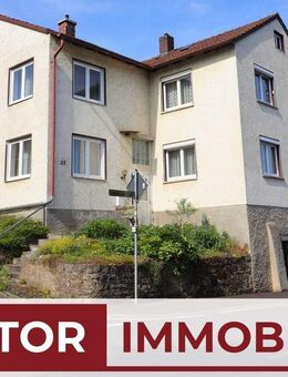 Großes Haus mit großem Grundstück und Nebengebäude - Maßbach