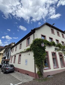 Investoren aufgepasst - gut vermietetes Ärzte- u. Apothekenhaus mit Mietentwicklungspotential - Herbolzheim