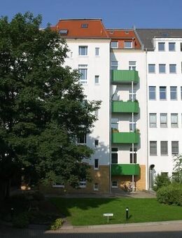 Sanierte 2-Zimmerwohnung mit Balkon am Connewitzer-Kreuz ! - Leipzig