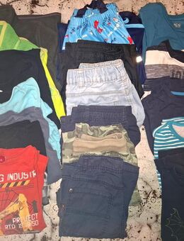 ❗Sammlung von Kindersachen Gr. 110-128 - Dassel