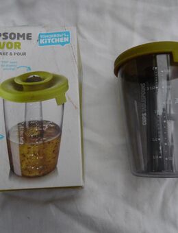 Tomorrows Dressing Marinade Shaker NEU und OVP - Kolkwitz