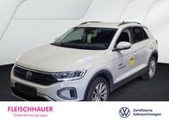 VW T-Roc, 1.5 TSI Life 17 VC, Jahr 2023 - Bonn