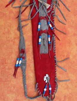 002 - Flötentasche Leder Neu – Länge ca. 56/55 cm Farbe: rot - Schiltach