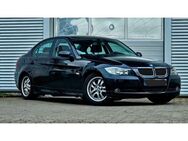 BMW 320 i Lim. Shzg Klima PDC Sportsitze Kette Neu - Friedrichsdorf