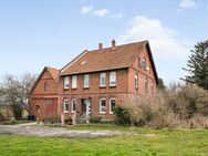 Attraktives Einfamilienhaus auf großem Grundstück in Fuhlen-Hessisch Oldendorf - Hessisch Oldendorf