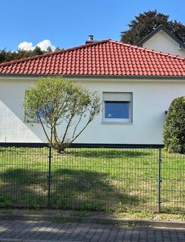 Befristete Vermietung für 2-3 Jahre! Neu renovierter 3 Zimmer Bungalow mit Garage und gr. Garten - Bad Liebenstein