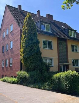 Vermietetes Sechsfamilienhaus mit großem Gemeinschaftsgarten in Sonnenlage und drei Garagen! - Gelsenkirchen
