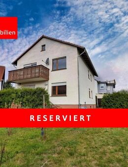 Massiv erbautes Wohnhaus mit zwei Wohneinheiten - vielseitig nutzbar und modernisierungsbedürftig - Lichtenfels (Hessen)
