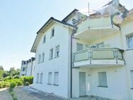 Gemütliche DG-Wohnung, renoviert, 3 Zimmer, 88m², ruhige,gute Lage in Sundern ab 01.06.2025 oder später zu vermieten. - Sundern (Sauerland)