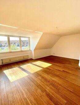 Renovierte 3-ZKB-Maisonette Wohnung mit Tiefgarage+Außenstellplatz - Augsburg