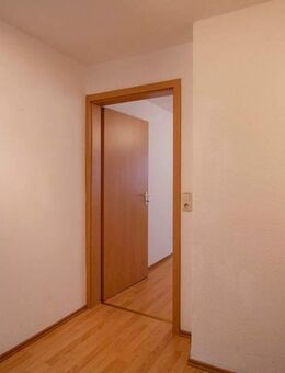 ***VERMIETUNG*** Helle 2-Zimmer-Wohnung am Obermarkt von Weidenberg! - Weidenberg