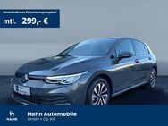 VW Golf, 1.5 TSI VIII Active, Jahr 2022 - Böblingen