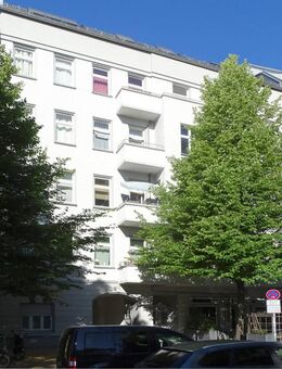 Attraktive 3,5-Zimmer Altbauwohnung mit offener Wohnküche und Balkon -Friedrichshain- - Berlin